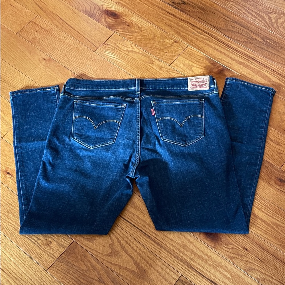Levi's sz 16 711 (33) woman’s Dark Indigo skinny Jeans LN
